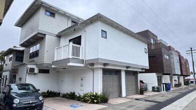 1222 N Coast Hwy 101 in Encinitas, CA - Building Photo - Building Photo