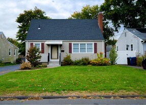 160 Central Ave in West Haven, CT - Building Photo