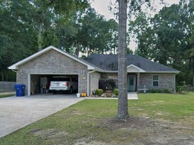 1061 Gage Dr in Deridder, LA - Building Photo
