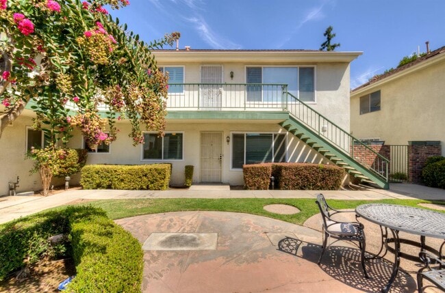 property at 5085 N Roosevelt Ave