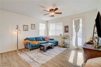 5337 Brazelton St in North Las Vegas, NV - Building Photo - Building Photo