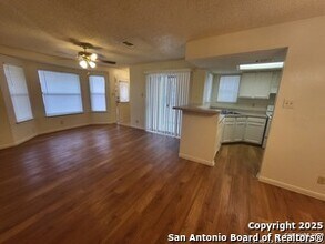 6311 Bostonian in San Antonio, TX - Building Photo - Building Photo