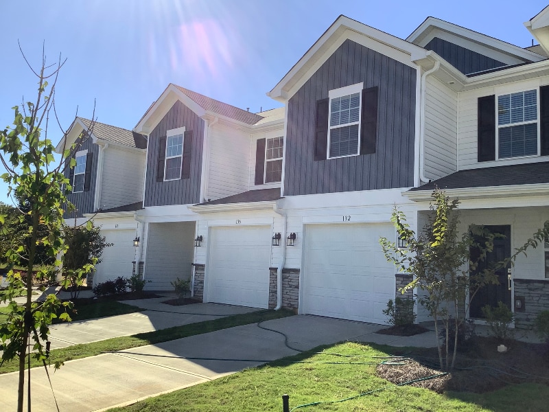 136 Plumtree Ct in King, NC - Building Photo