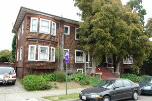 2931-2937 Hillegass Ave in Berkeley, CA - Building Photo