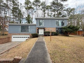 2867 Monica Ct SW in Atlanta, GA - Building Photo