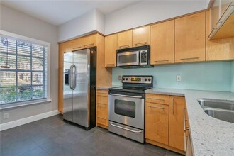 127 SW 96th Ave, Unit 507-104 in Plantation, FL - Building Photo - Building Photo