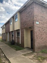 1667 Starboard Dr in Baton Rouge, LA - Building Photo