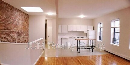 34 Hartwell St in Boston, MA - Building Photo - Building Photo