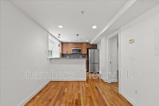 739 Newton Pl NW in Washington, DC - Building Photo - Building Photo