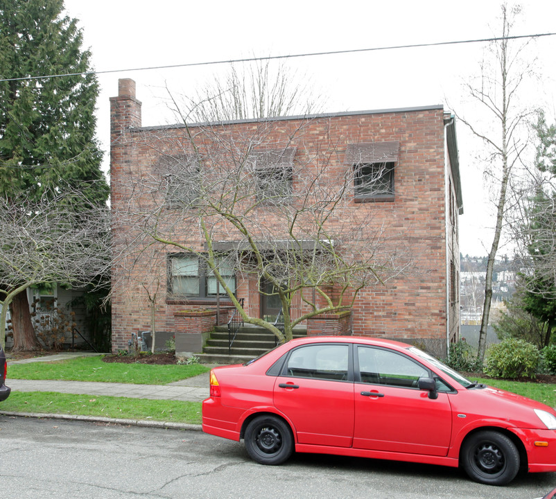 Eastlake Apartments in Seattle, WA - Foto de edificio