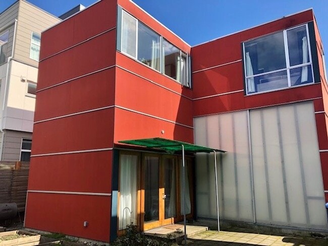 property at 310 25th Ave S