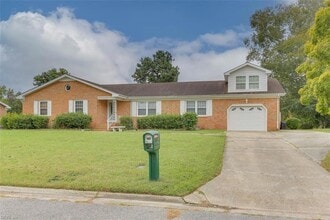 182 Yorkshire Rd in Portsmouth, VA - Foto de edificio - Building Photo