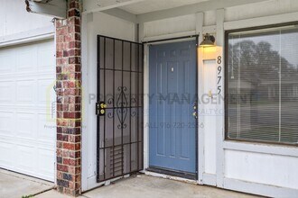 8973 El Mirador Dr in Elk Grove, CA - Building Photo - Building Photo