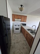 241 50th St, Unit 41 in San Diego, CA - Foto de edificio - Building Photo