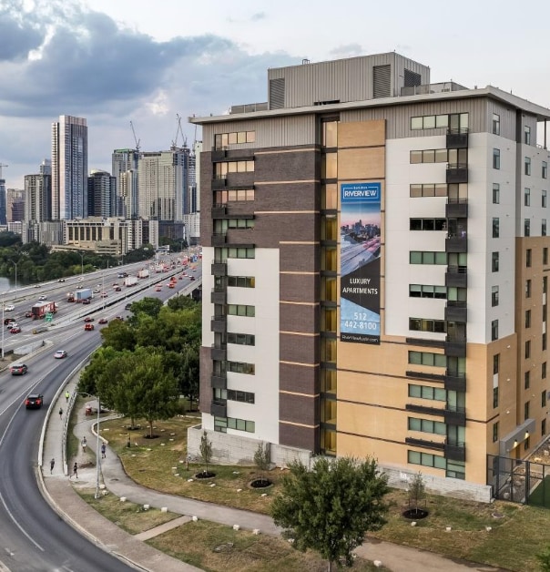 1300 E Riverside Dr in Austin, TX - Building Photo - Building Photo