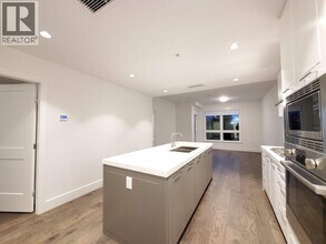 7878 Granville St in Vancouver, BC - Building Photo - Building Photo