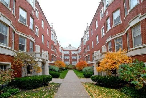property at 212 N Oak Park Ave