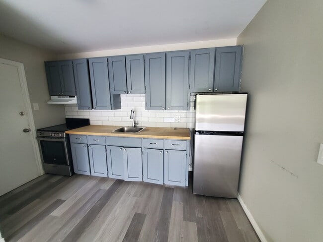 91 Atkinson Ave in Moncton, NB - Building Photo - Building Photo