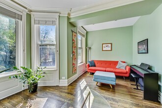 734 W Briar Pl in Chicago, IL - Building Photo - Building Photo