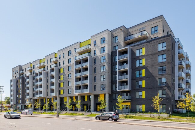 2450 Marcel-Laurin in St. Laurent, QC - Building Photo - Building Photo