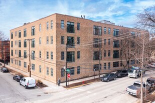 2100 N Racine Ave in Chicago, IL - Building Photo