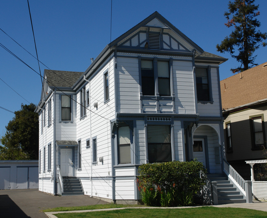 1541 Bay St in Alameda, CA - Foto de edificio