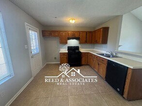 4355 Cleopatra Dr in Memphis, TN - Foto de edificio - Building Photo