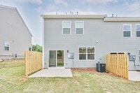 140 Clingstone Trl photo'