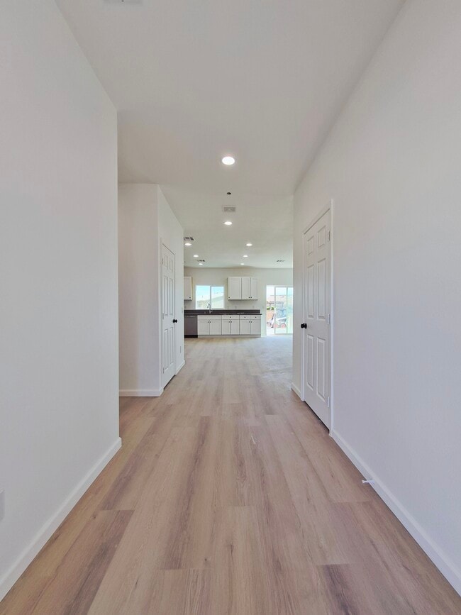 9840 Mesquite Ave in Desert Hot Springs, CA - Foto de edificio - Building Photo