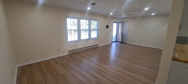 property at 2506 Sportsman Blvd