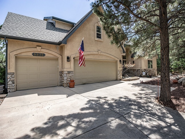 property at 5535 Jarman St