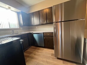 Renovated 2 Bedroom 1 Bathroom Unit! in Fort Collins, CO - Building Photo - Building Photo