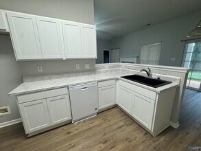 121 Bambi Ln in Madison, AL - Building Photo - Building Photo