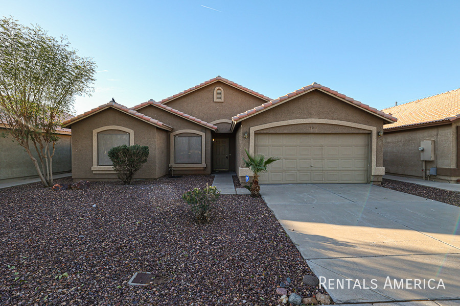 9067 W Yale St in Phoenix, AZ - Foto de edificio