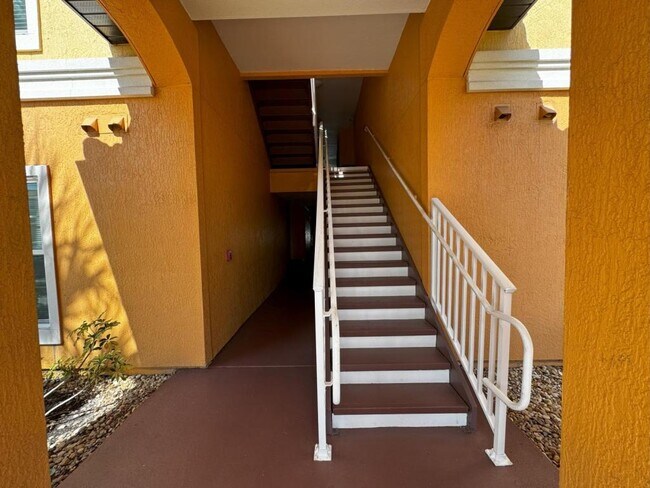 5455 Vineland Rd in Orlando, FL - Building Photo - Building Photo