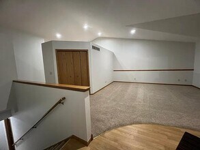 104 N Belmont Dr in Mankato, MN - Building Photo - Building Photo