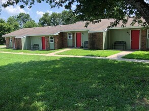 504 E Chellis St in Yates Center, KS - Building Photo - Building Photo
