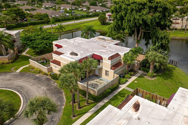 4075 Village Dr in Delray Beach, FL - Building Photo - Building Photo