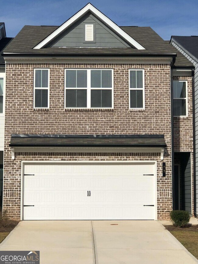 property at 73 Toter Trce