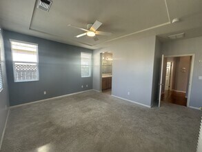 11714 Morgan Hill Dr in Bakersfield, CA - Building Photo - Building Photo