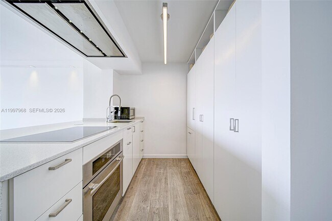 property at 1900 Sunset Harbour Dr