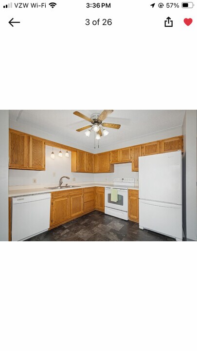 2601 Kenzie Ter, Unit 118 in Minneapolis, MN - Building Photo