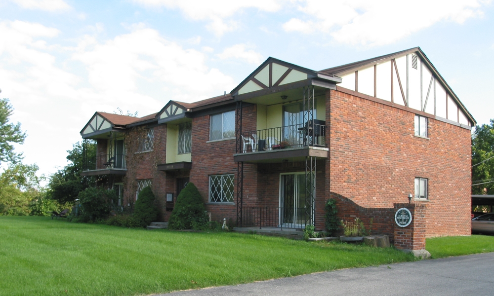 Elbamar Apartments in Grosse Ile, MI - Building Photo