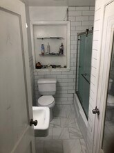 18 Moore St, Unit 2 in Waltham, MA - Building Photo - Building Photo