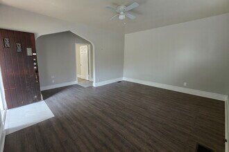 6912 Greenway Ave in St. Louis, MO - Building Photo - Building Photo
