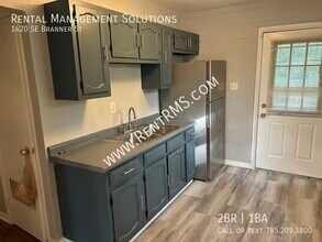 1420 SE Branner St in Topeka, KS - Building Photo - Building Photo