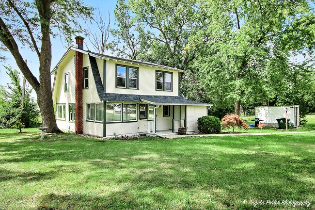 property at 41028 N Ridge Cir