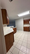 2834 Iris Valley Way in Houston, TX - Building Photo - Building Photo