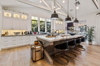 10203 E Camelot Ct in Scottsdale, AZ - Building Photo - Building Photo