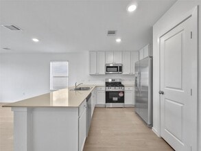 112 Nicholas Rd in Wharton, TX - Building Photo - Building Photo